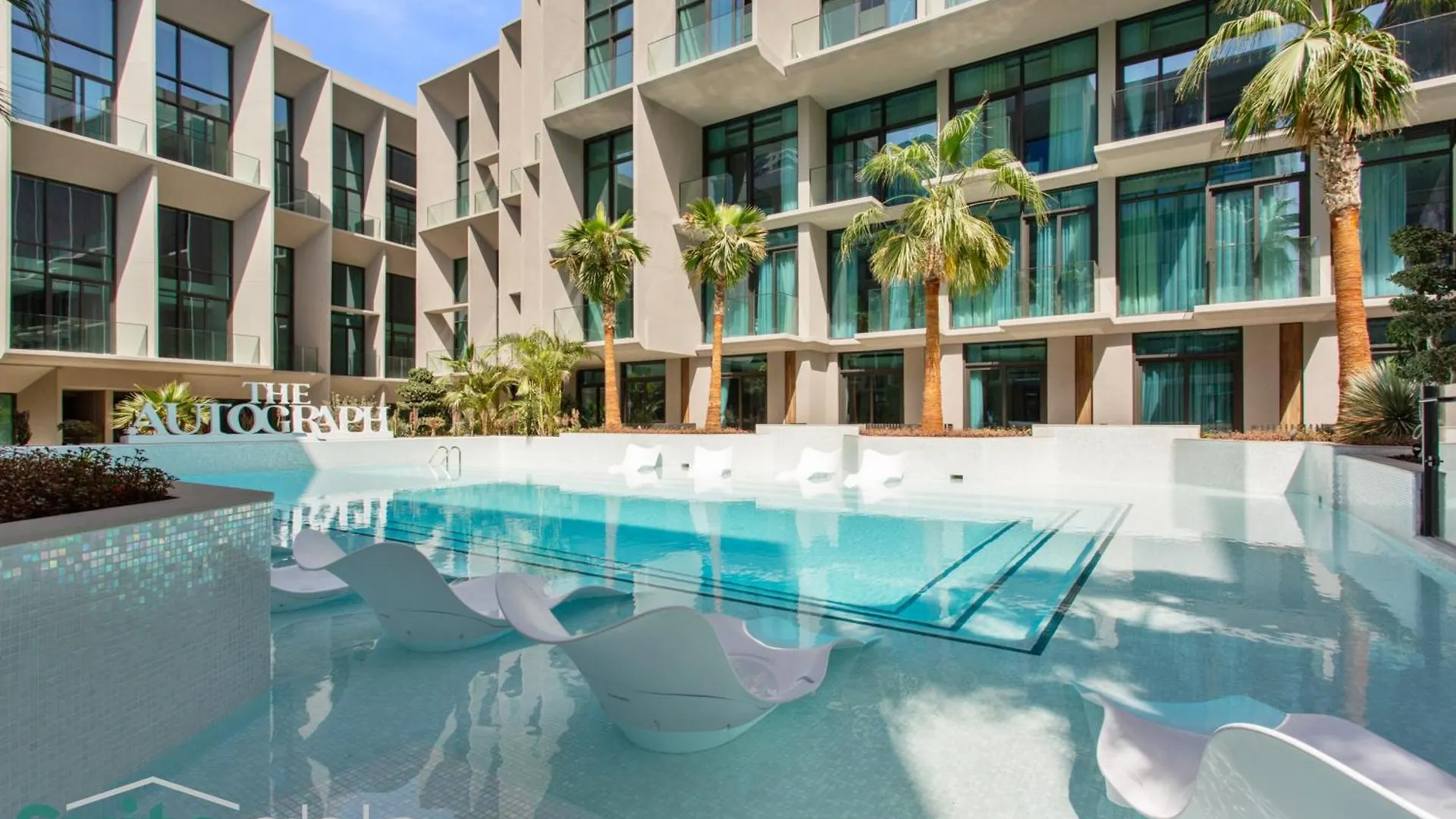 Vibrant & Exclusive Pool View Studio In Autograph Dubai 0*,